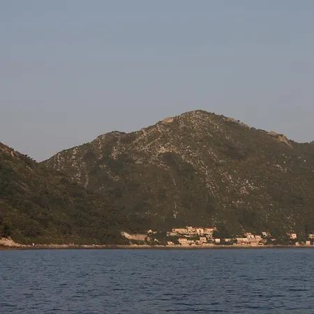 Seaside With A Swimming Pool Sobra, Mljet - 22926 Apartament Babino Polje